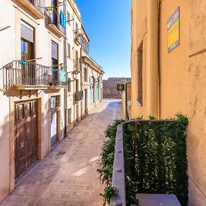 Trinquet By Unik Tarragona Tarragona